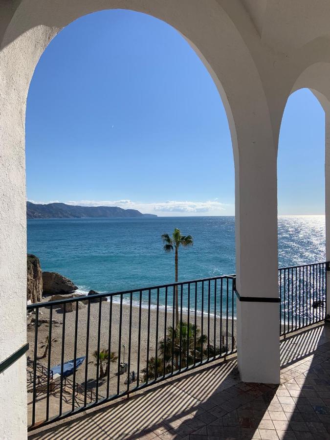 Estudio Con Terraza By Maison Jaken Nerja Bagian luar foto